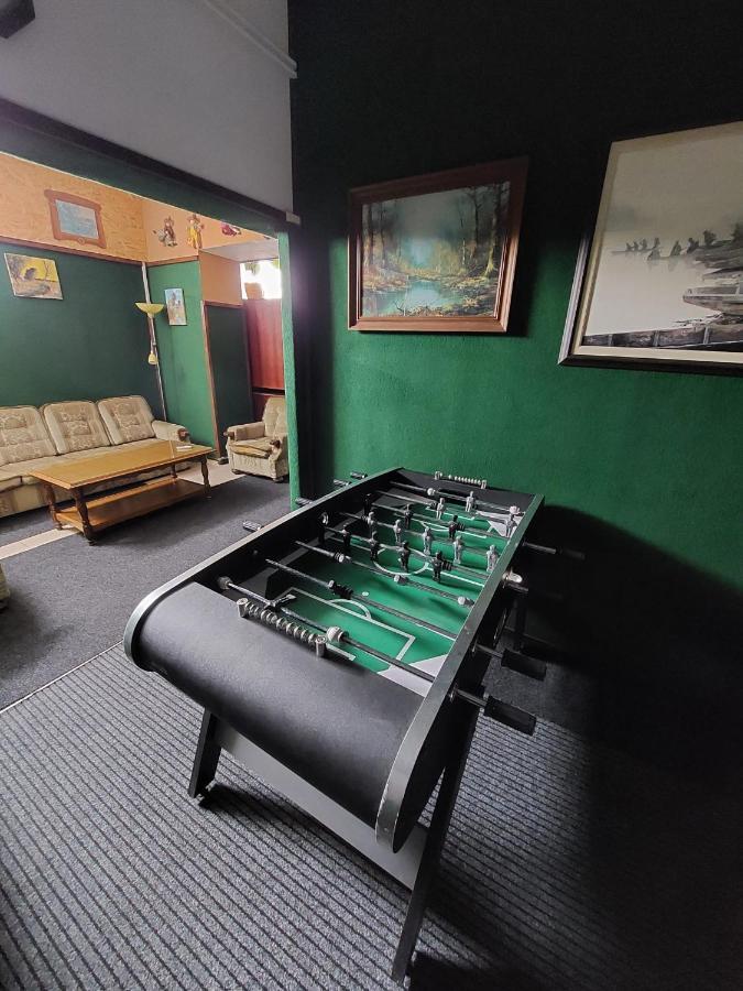 Hostel Suzzzy Novska Exteriör bild